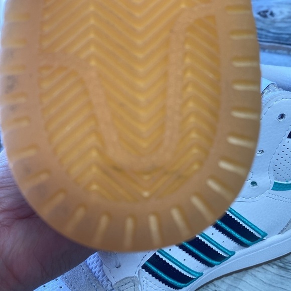 Adidas Junior Top Ten RB J White High-Top Sneakers w/Blue & Green Stripes Sz 6.5 - Picture 10 of 10